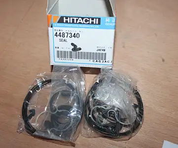 HITACHI